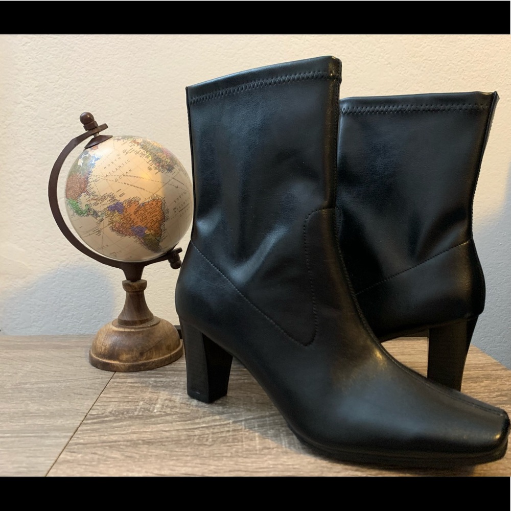 Aerosoles Geneva Boot